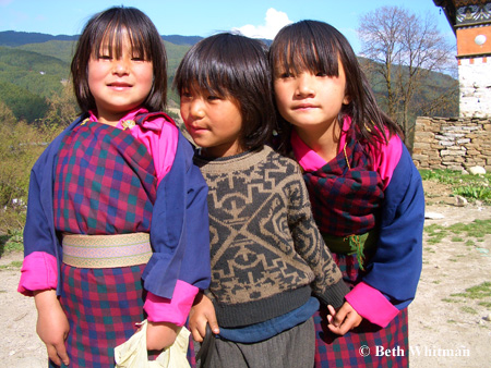 bhutan_girls